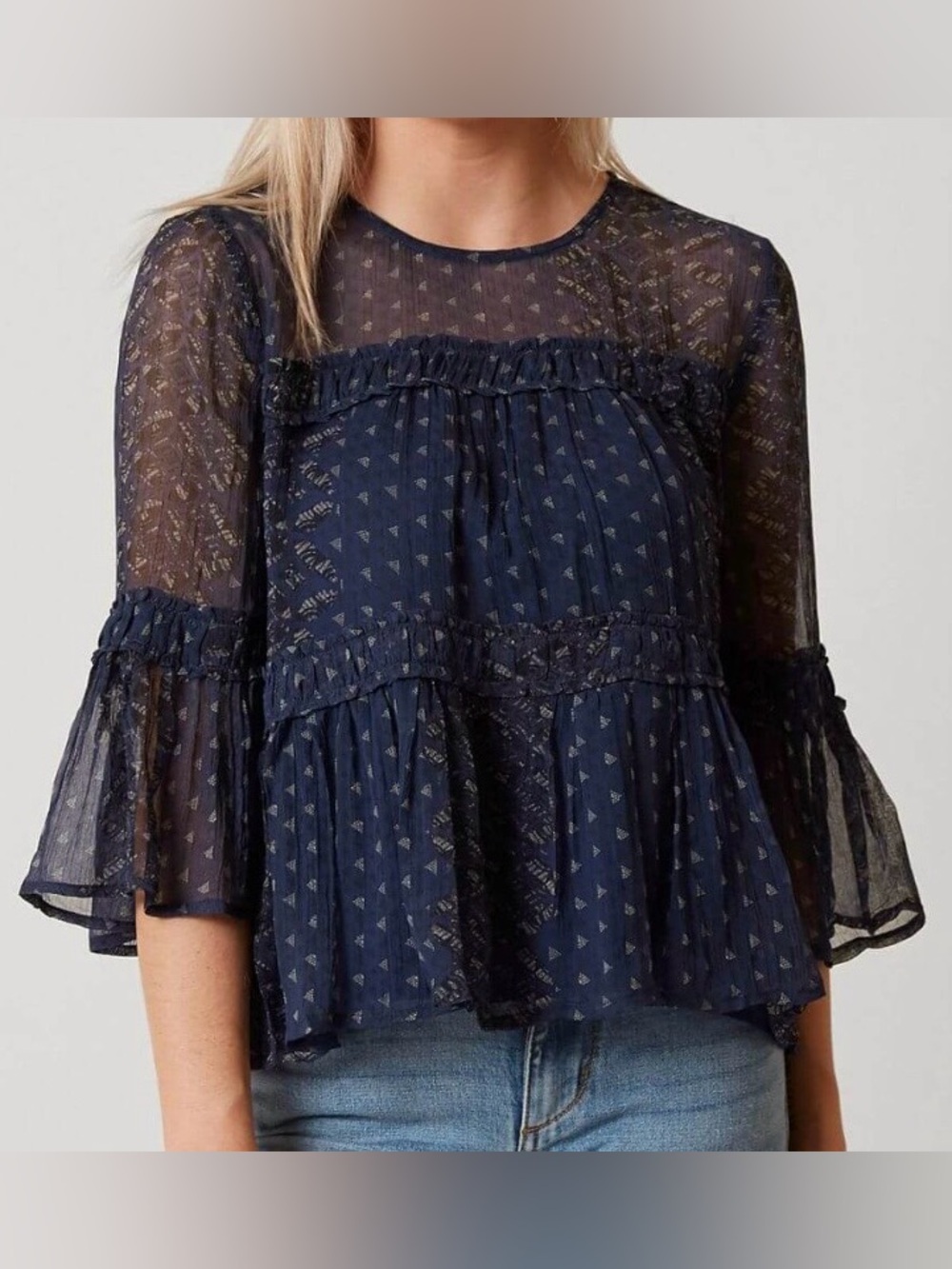 Gorgeous Lucky Brand flowy and feminine sheer tiered boho blouse. Size S 🍀😊